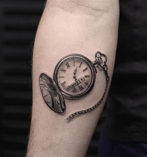 20 Attractive Clock Tattoos for Men - Best Tattoo Designs[2024]