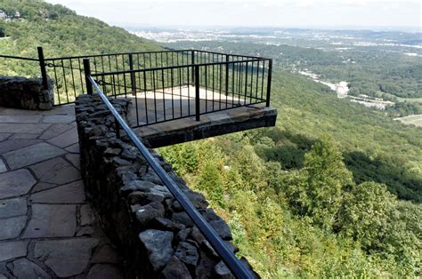 Rock city, Lookout Mountain, Georgia, USA 2 - YourAmazingPlaces.com