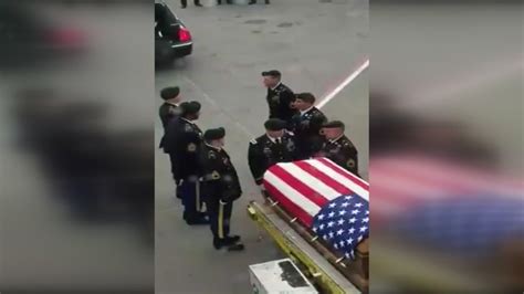 Heartbreaking video captures fallen soldier's homecoming | abc7ny.com