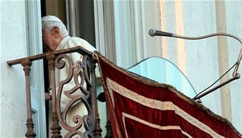 Papal conclave 2013: Benedict XVI kept out of sight as cardinals meet ...