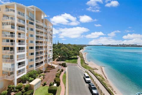 Caloundra Hotels with Penthouse Suites - Book at Hotel.com.au