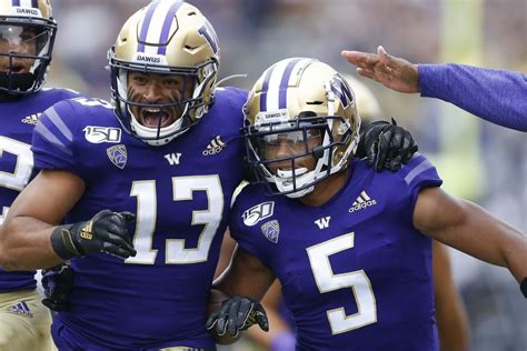 Friday Dots: Several Husky seniors to play final home game today - UW Dawg Pound