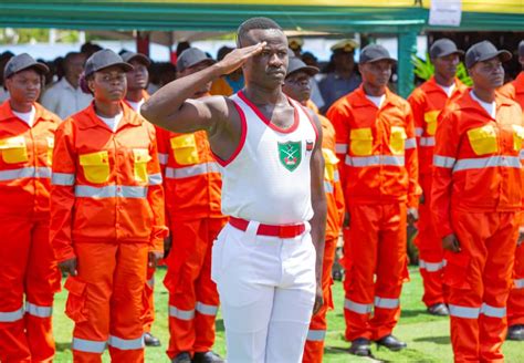 GHANA NAVY TRAINS 500 LIFEGUARDS FOR VOLTA LAKE SAFETY - Ghana Peace ...