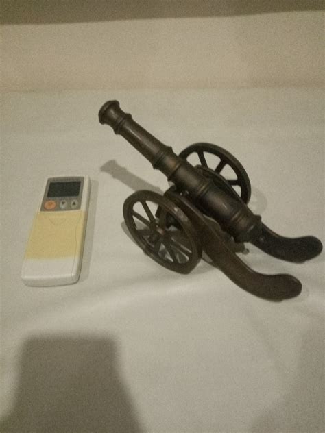 Brass model cannon, Hobbies & Toys, Memorabilia & Collectibles, Vintage Collectibles on Carousell