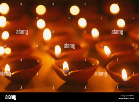 Diyas ; diya, diyo, deya, divaa, deepa, deepam, deepak, oil lamp ...