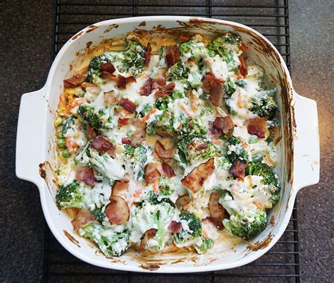 Creamy broccoli bacon casserole | Bijoux & Bits