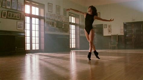 'Flashdance' Director Recalls Why Jennifer Beals' 'Wet Dance' Almost Wasn't In the Movie