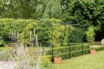 Ellipse Garden Pergola - Harrod Horticultural