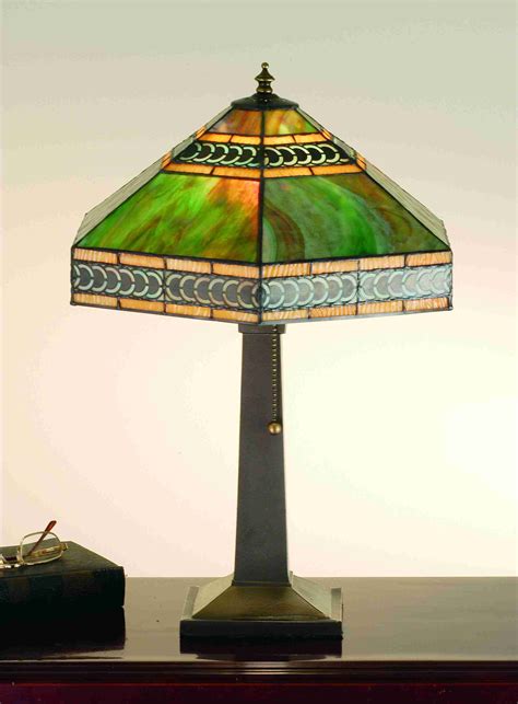 Stained glass lamps - which lamp to choose? - Warisan Lighting