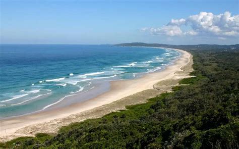 Tallow Beach / New South Wales / Australia // World Beach Guide