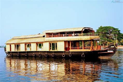 3 Bedroom Deluxe Houseboat at Alleppey - Alleppey Houseboat Club