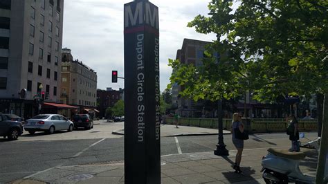 Dupont Circle Metro Station - Washington DC Metro Red line - YouTube