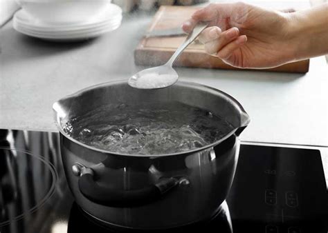 Does Salt Make Water Boil Faster? 5 Tips to Boil it Faster ...