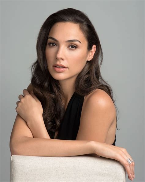 Gal Gadot - Gucci Bamboo fragrance photoshoot 2016 😍👌#GalGadot | Gal gadot, Gal gardot, Gal ...