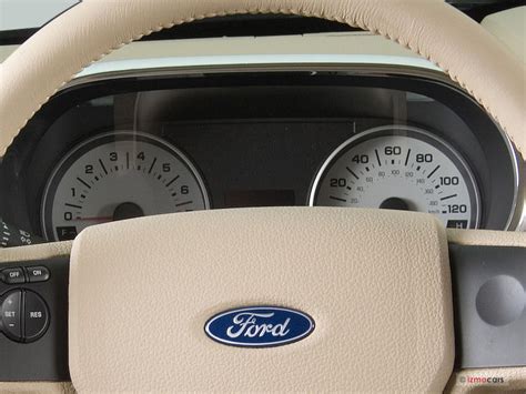 2007 Ford Explorer Sport Trac: 7 Interior Photos | U.S. News