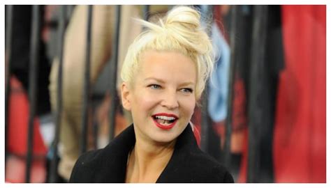 Singer Sia marries boyfriend Dan Bernard in intimate wedding