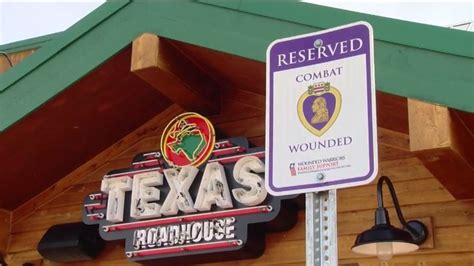 Military on Veterans Day get free lunch at Texas Roadhouse | WTOV