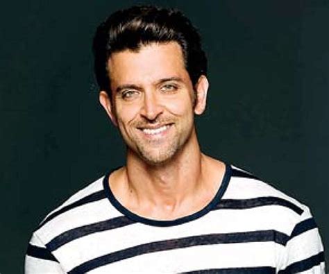 Hrithik Roshan Biography - Facts, Childhood, Family Life & Achievements ...