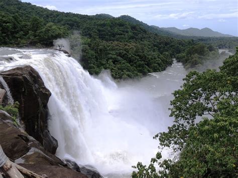 Trips Tours Travels Blog: ATHIRAPALLY FALLS - THE NIAGRA OF INDIA