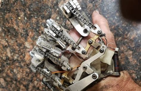 Prosthetic Hand | Hackaday