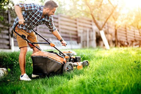 7 Lawn Mower Safety Tips for This Summer - Lake Region Insurance Agency