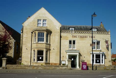 OLNEY HIGH STREET - HERITAGE TRAIL