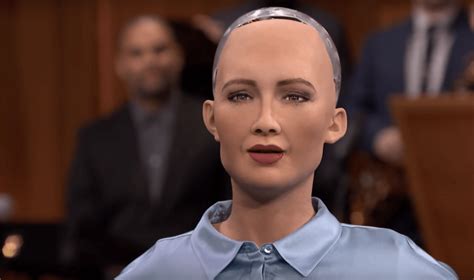 Sophia, the first android with citizenship, now wants to have a robot ...