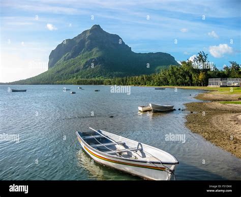 Le Morne Mauritius Stock Photo - Alamy