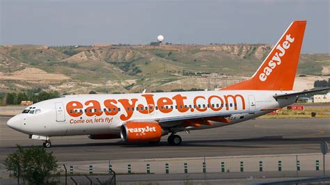 File:Boeing 737-73V - EasyJet Airline - G-EZJI - LEMD.jpg