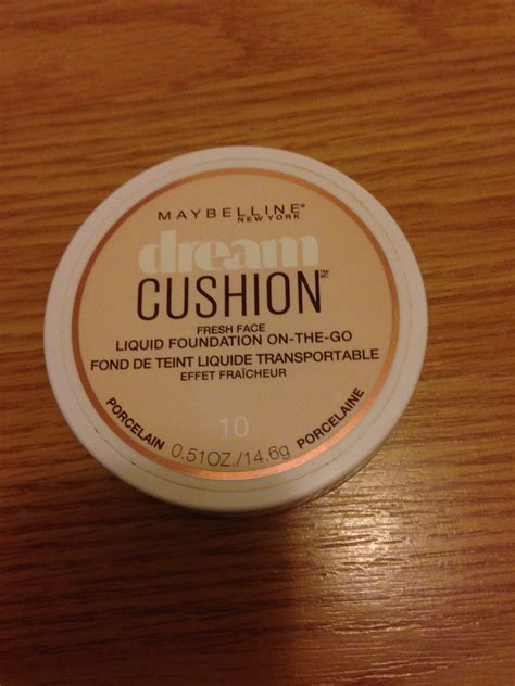 Maybelline New York Dream Cushion Fresh Face Liquid Foundation reviews ...