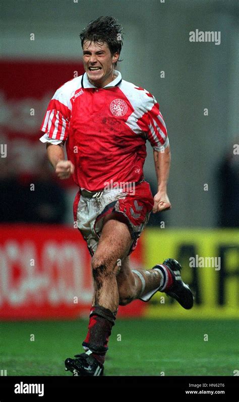 BRIAN LAUDRUP DENMARK & AC MILAN FC 16 October 1993 Stock Photo ...