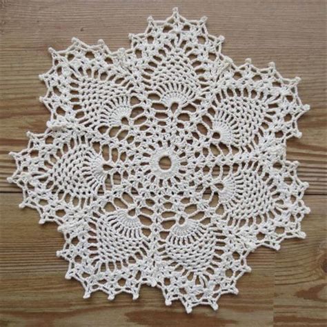 42 Quick & Easy Crochet Doily Pattern