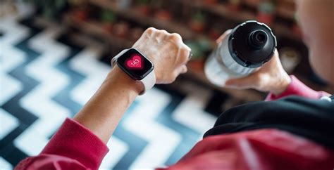 Can Wearable Tech Like Smartwatches Actually Detect AFib? - Health News Hub