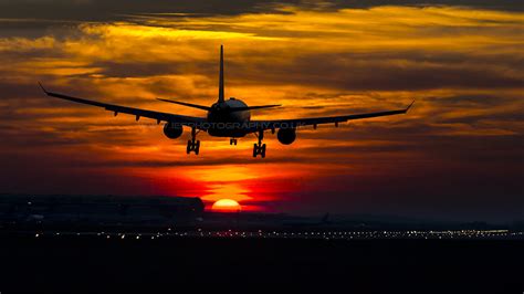 Arik Air A330 Landing in the Sunset London Heathrow | Flickr