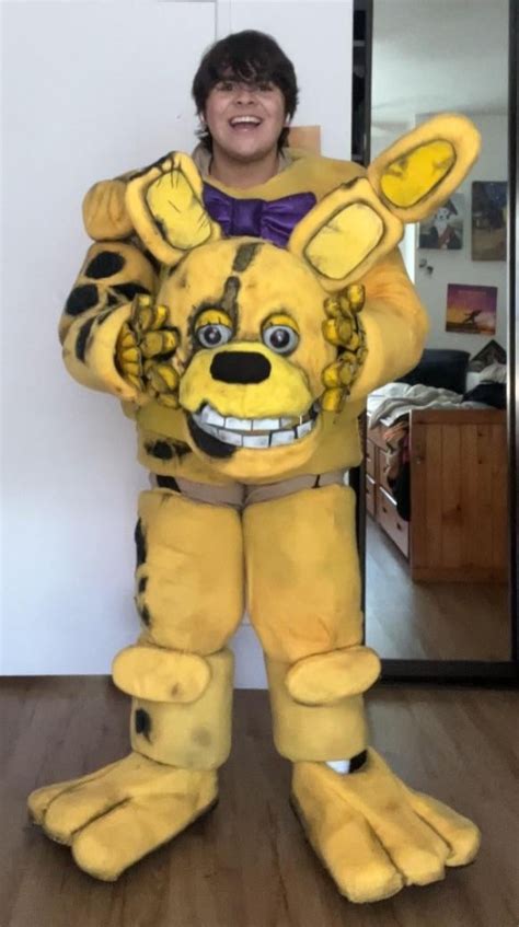 My FNAF movie yellow rabbit / springbonnie cosplay! : r/fivenightsatfreddys