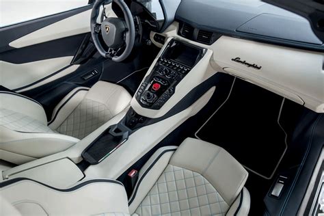 Lamborghini Interior Pictures - Digital Pensil