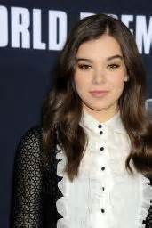 Hailee Steinfeld – Pitch Perfect 2 Premiere in Los Angeles • CelebMafia