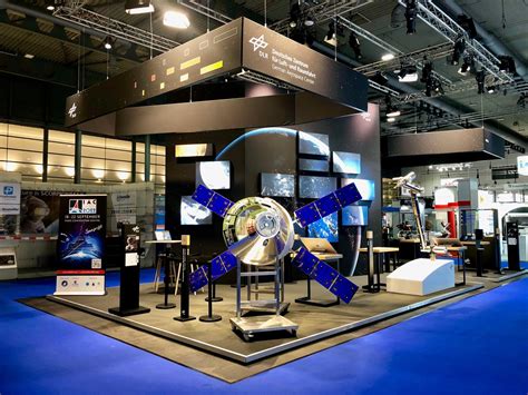 DLR – DLR-Stand auf der Space Tech Expo 2021