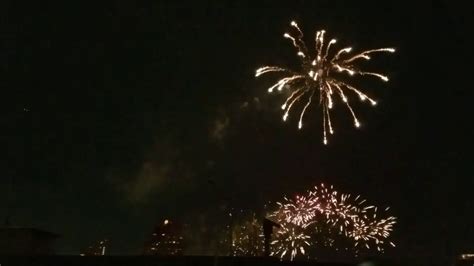 Stone Arch Bridge July 4th Fireworks - YouTube