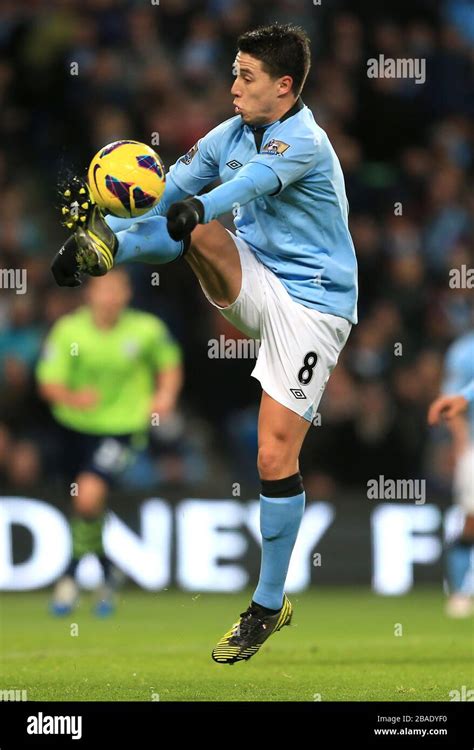 Manchester city samir nasri hi-res stock photography and images - Alamy