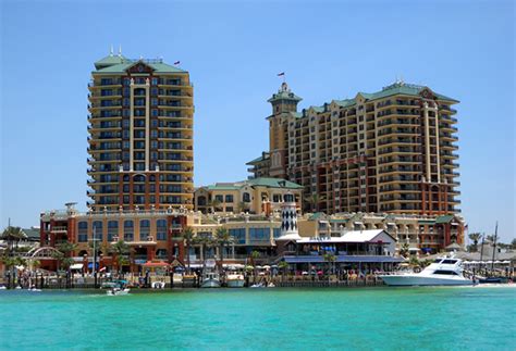 Emerald Grande HarborWalk Village (Destin, FL): What to Know BEFORE You Bring Your Family