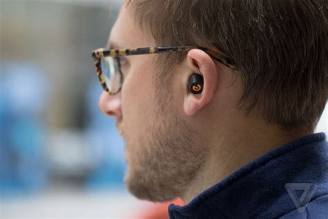 TOP 5 World’s Smallest Bluetooth Earbuds in 2020 - Smart Watch Fan