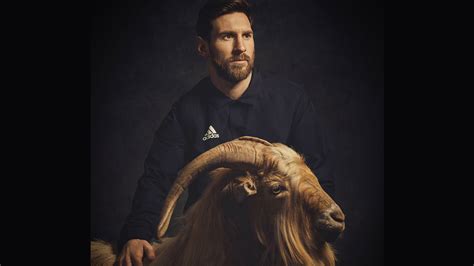 Lionel Messi pose en GOAT pour "Paper"