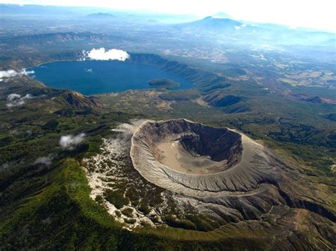 火山之国萨尔瓦多，中美洲最小的国家_凤凰网资讯_凤凰网