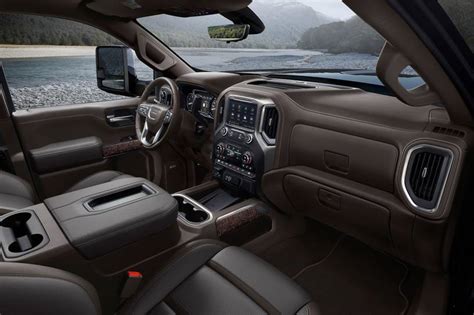 2023 GMC Sierra 2500HD Pictures - 110 Photos | Edmunds