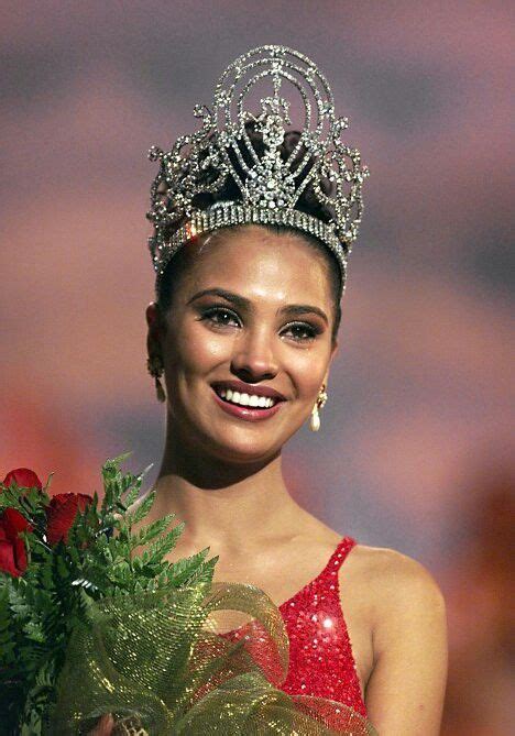 Miss universe 2000 | Lara dutta, Pageant crowns, Indian beauty