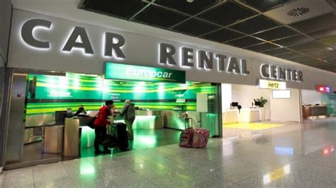 6 Tips for Picking Up a Rental Car at the Airport - carsoid.com