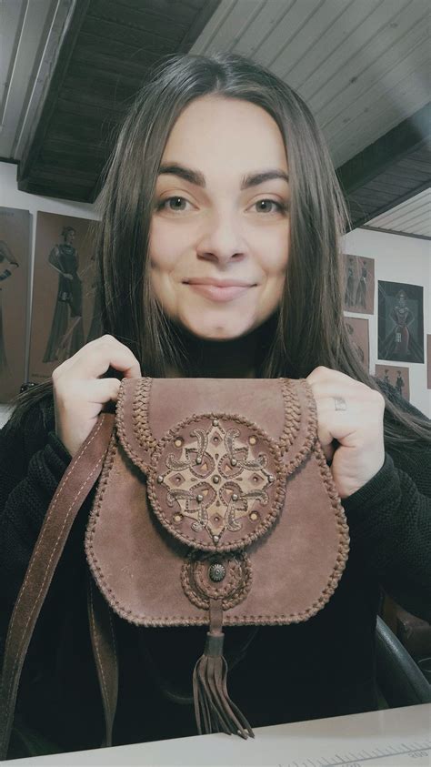 Перша сумочка зроблена моїми руками., 2023 | Çanta tasarımı, Deri çanta, Çanta