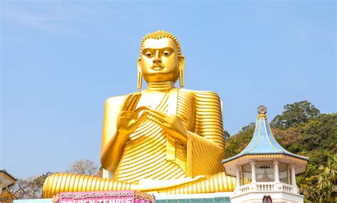 Golden Temple, Dambulla : r/srilanka