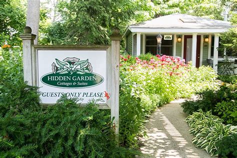 Secret Garden Inn & Cottages | Fasci Garden